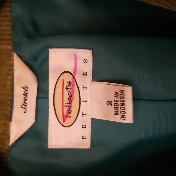 SHE'S SO CLASSY❣️Talbots green corduroy blazer. Size 2 petite - Picture 2 of 7